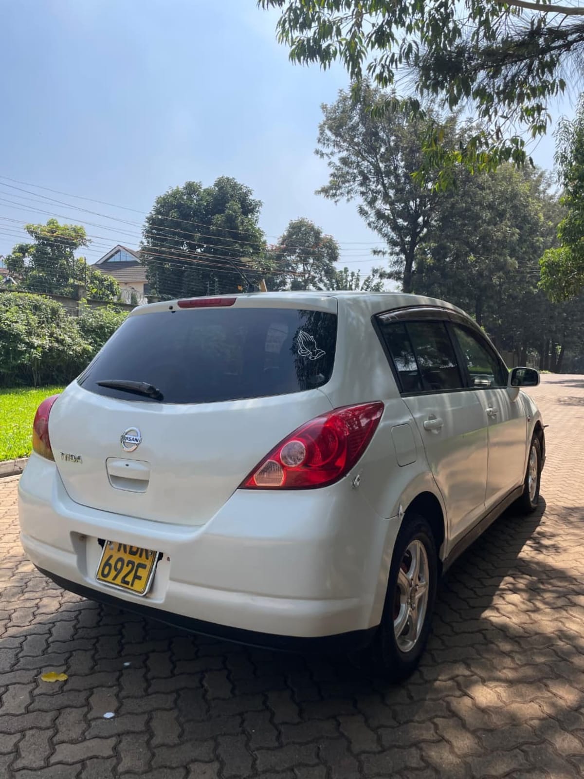 NISSAN TIIDA