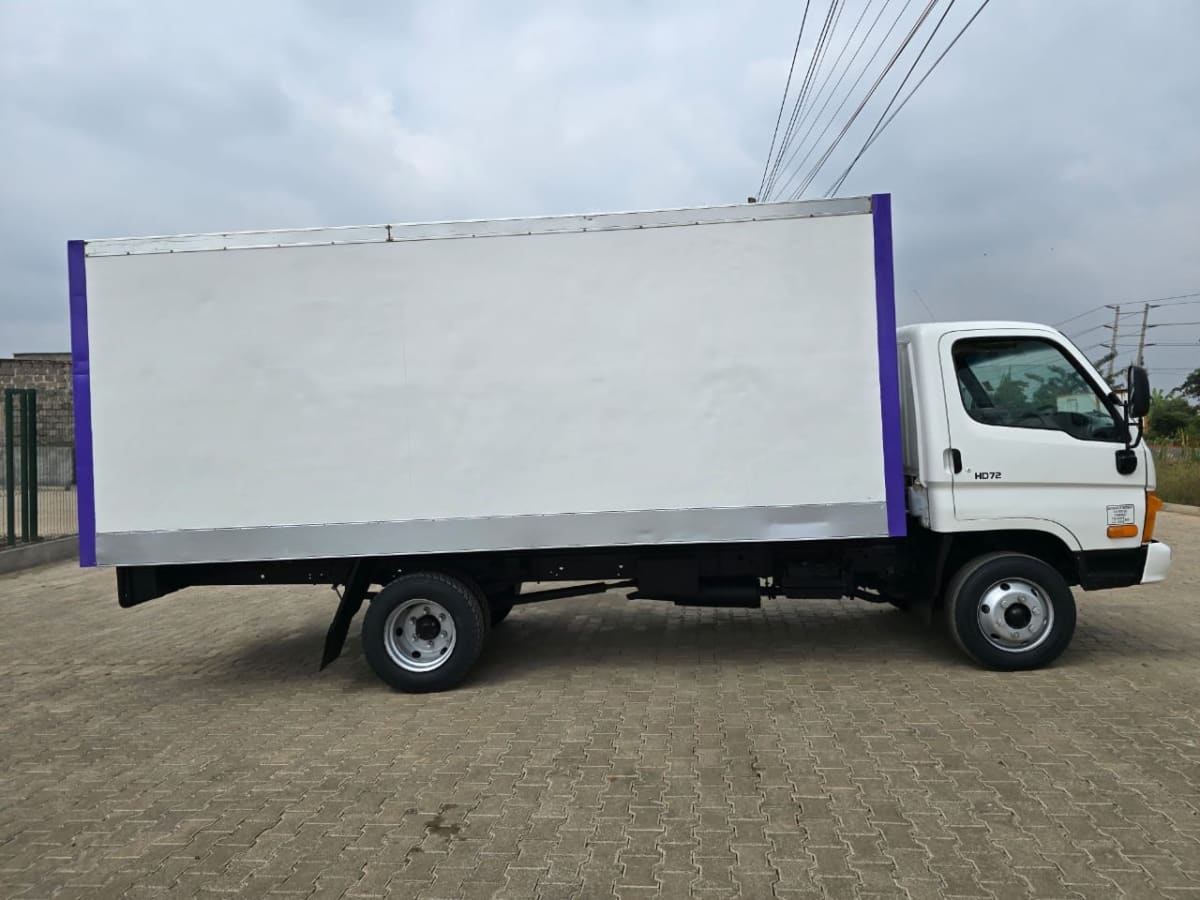 Hyundai HD72 local