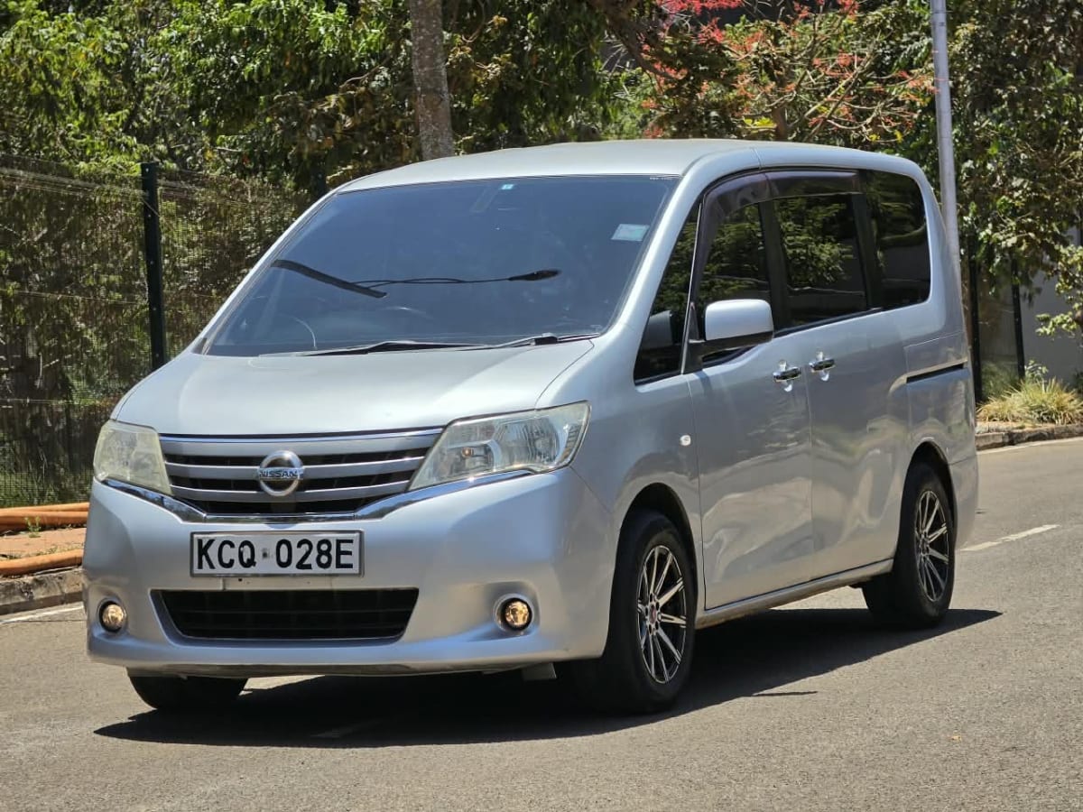 Nissan Serena Pure Drive