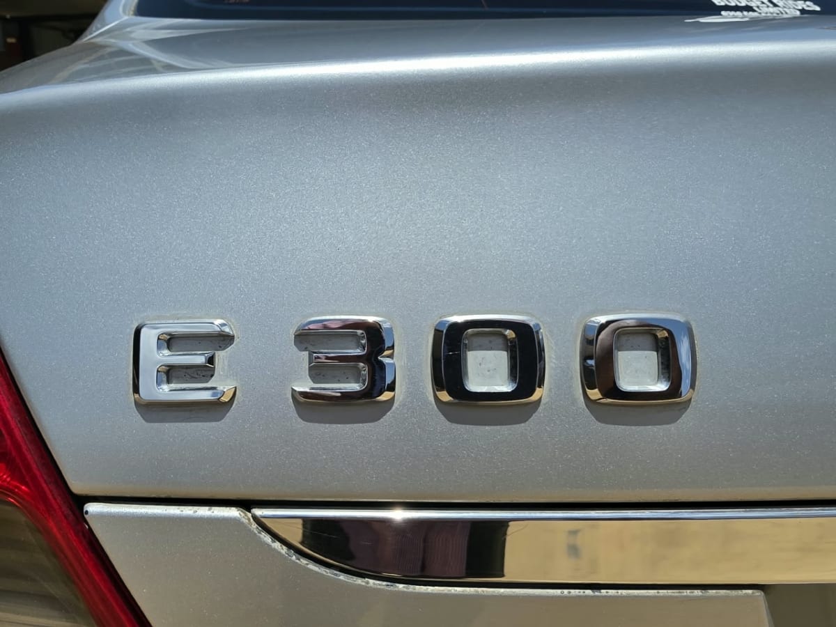 Mercedes Benz E300