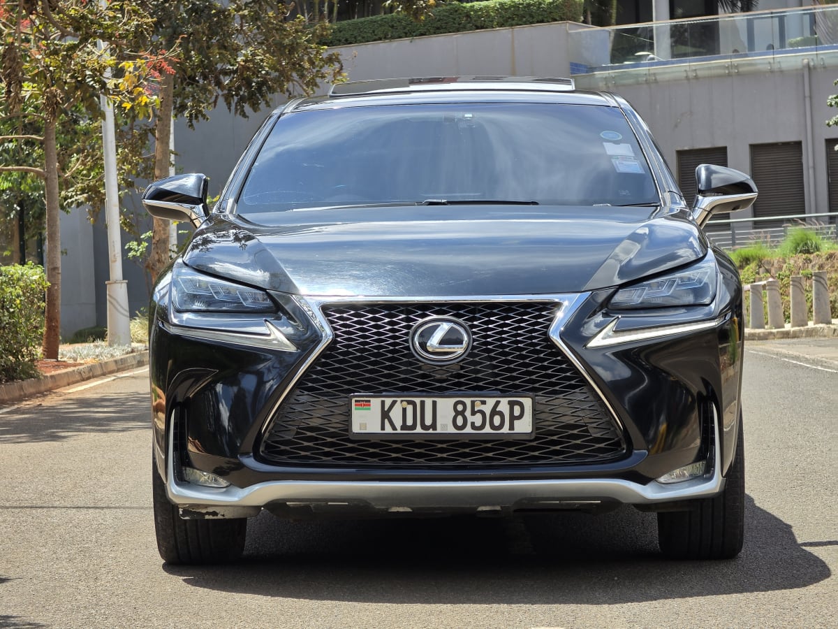 Lexus  NX200t