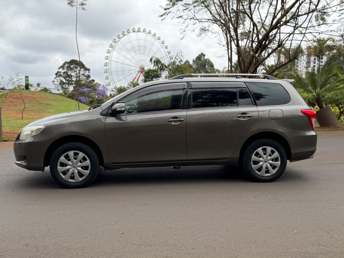 Toyota Fielder