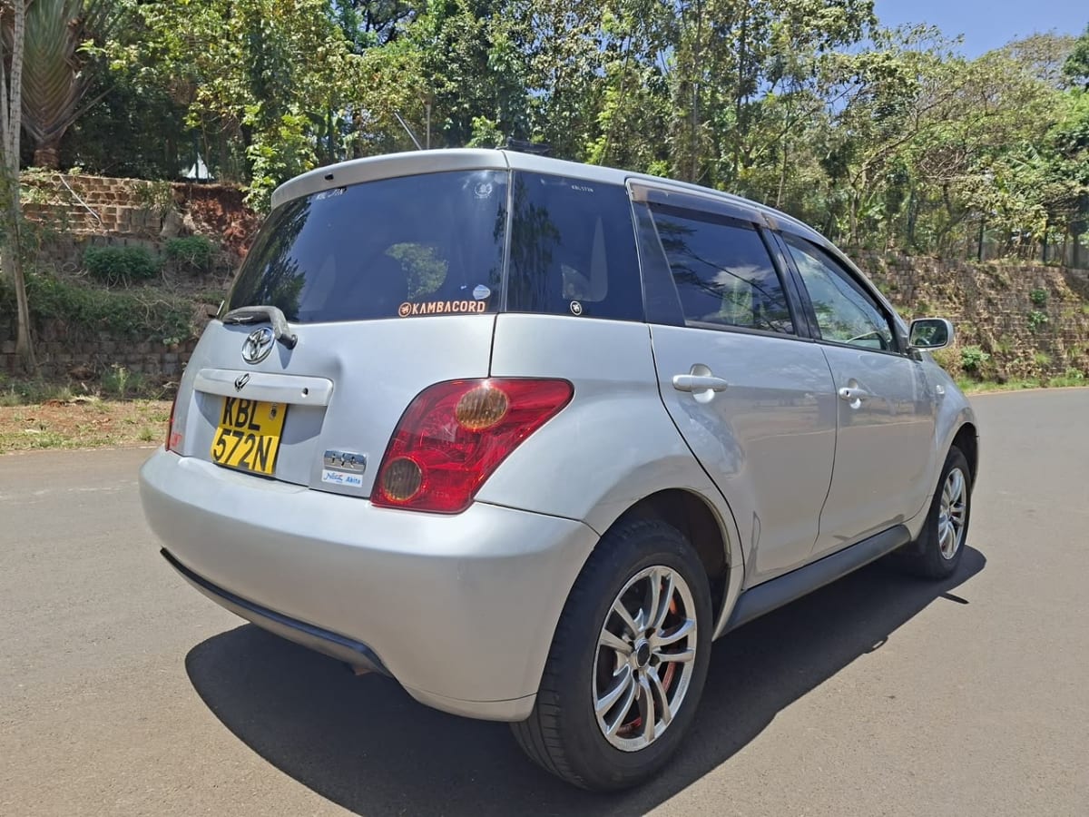 Toyota Ist