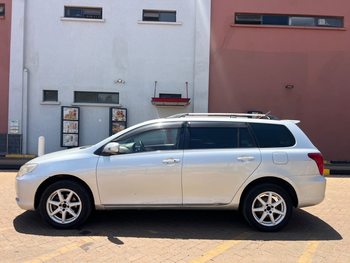 Toyota Fielder