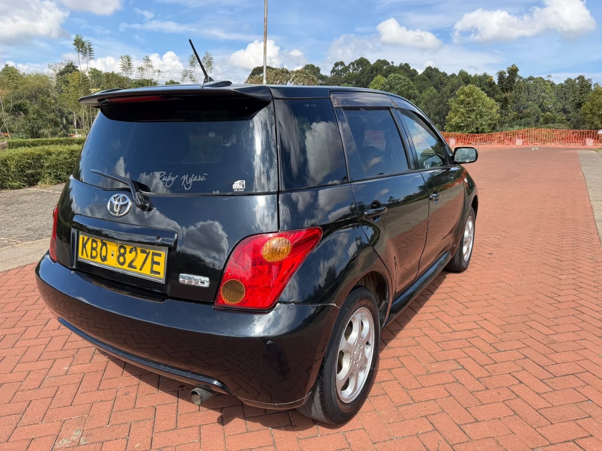 Toyota Ist