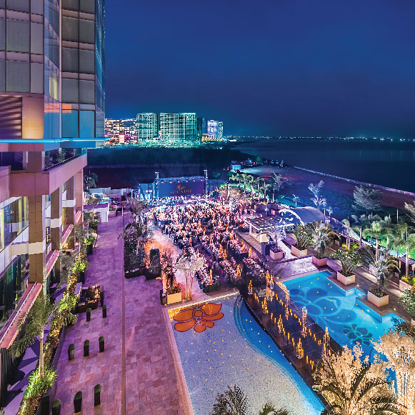 family in a spa message