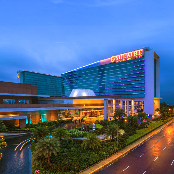 family in a spa message