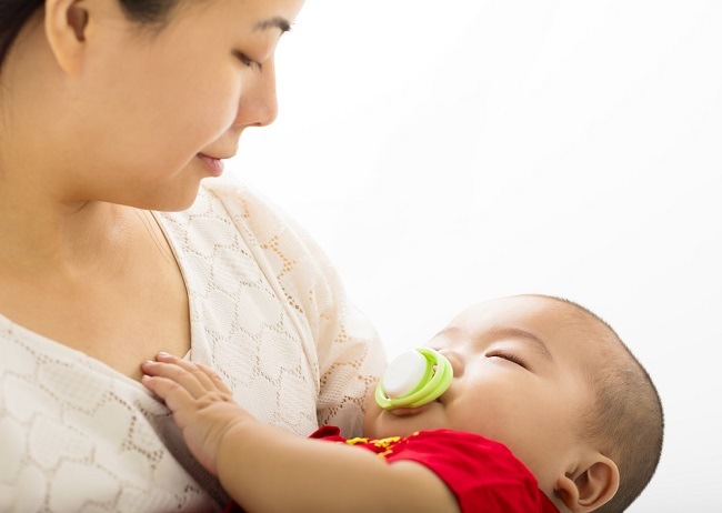 Bayi Jarang Menangis Belum Tentu Akibat Masalah Kesehatan