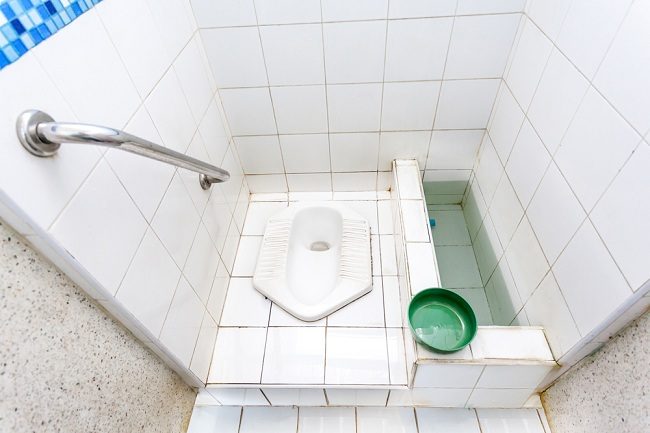 Tips Aman Memakai Toilet Jongkok saat Hamil Alodokter