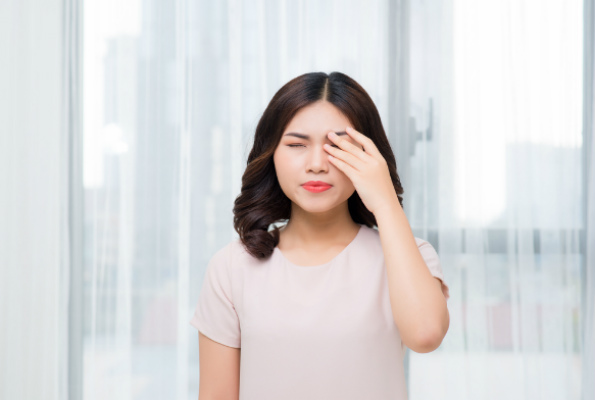 1636 Hyphema Resized