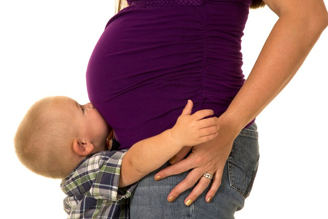 Breastfeeding When Pregnant Should Notice This