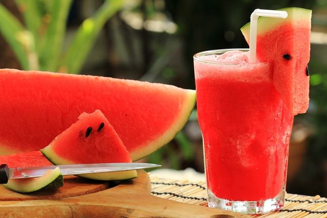 Do not Miss the Benefits of Sweet Watermelon and Full of Nutrition