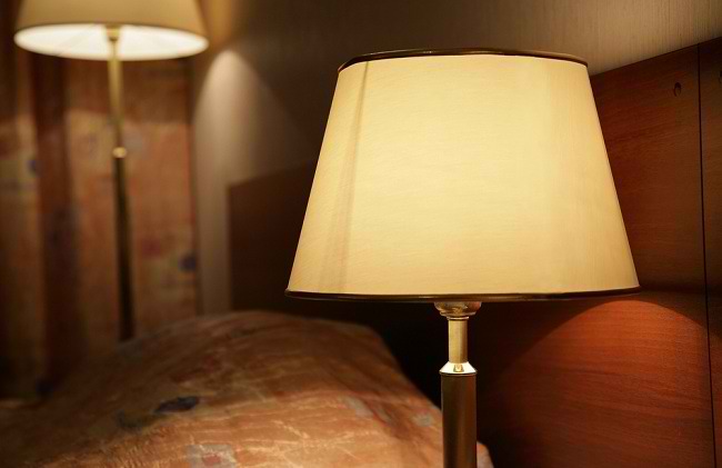 Warna Lampu Yang Cocok Untuk Kamar Tidur | Ide Perpaduan Warna