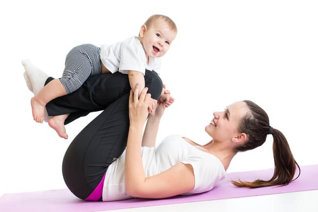 Yuk Bunda, Lakukan Gerakan Olahraga Ini Bersama Bayi