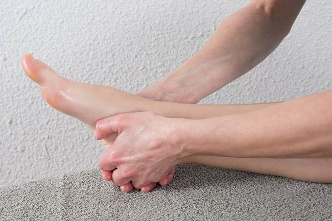 Dengan Olahraga Ini Nyeri Tumit  Plantar Fasciitis Bisa 