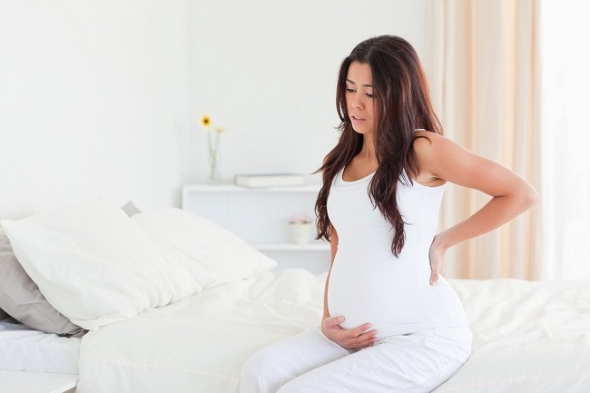 Causes and Ways to Overcome Back Pain while Pregnant