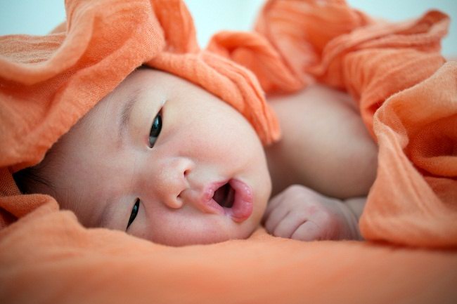 Bahaya Memberi Madu Pada Bayi Alodokter
