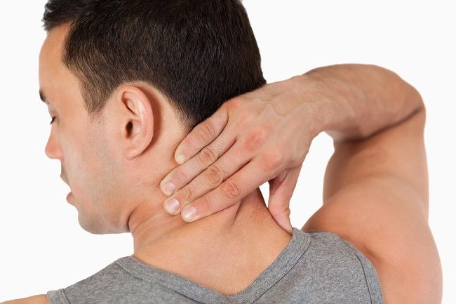 Causes of neck and shoulder pain and how to relieve it