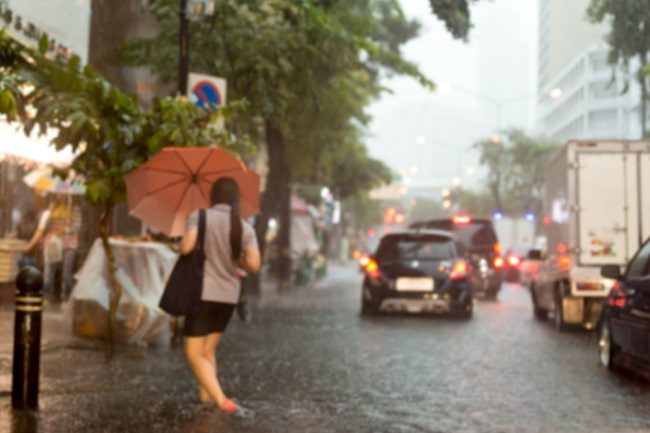 Agar Tak Mudah Sakit, Ini Cara Meningkatkan Imunitas Tubuh di Musim Hujan dan Banjir - Alodokter