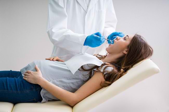 Things to Look For When Extracting Teeth When Pregnant