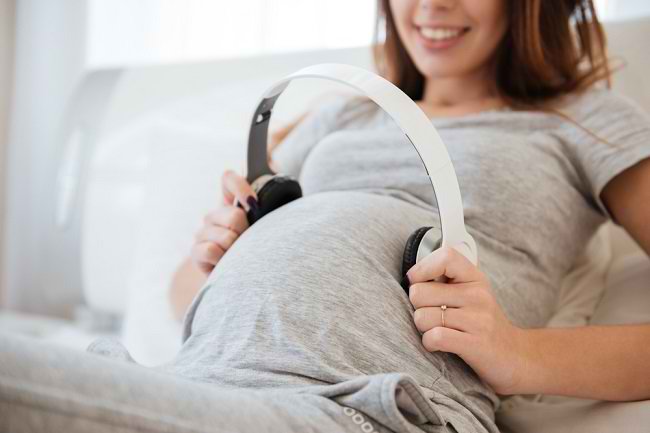 Hamil 6 Bulan: Bayi Dapat Diajak Berinteraksi - Alodokter