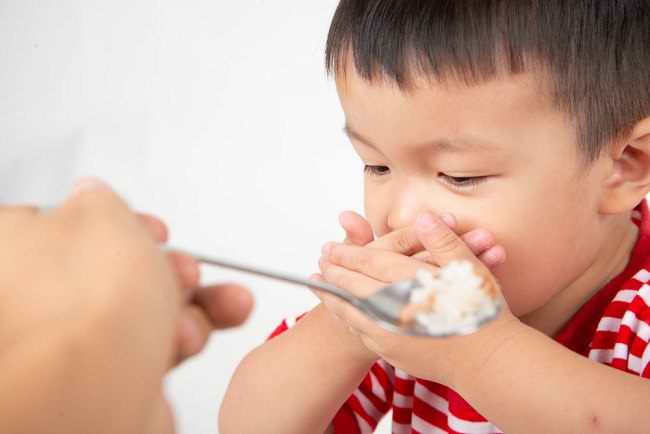 Anak Anda Susah Makan? Coba Trik Ini - Alodokter