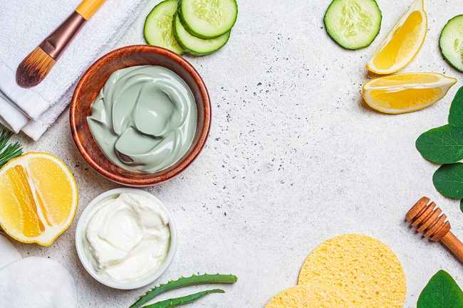 Kulit Putih Berseri dengan Masker dari Bahan Alami - Alodokter