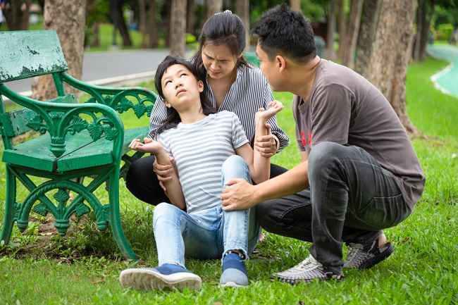 Kenali Penyebab Kejang pada Anak dan Cara Mengatasinya - Alodokter