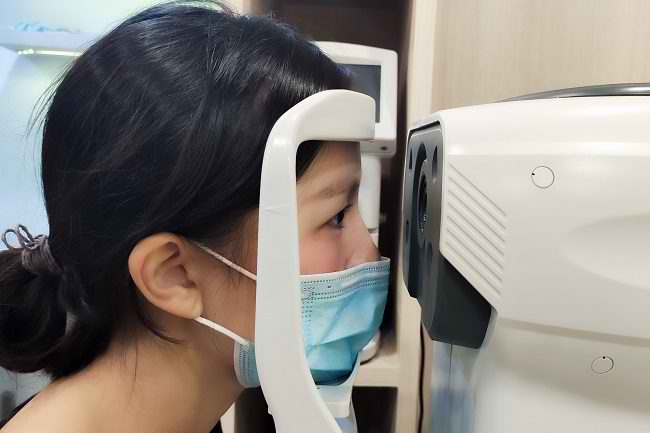 Beragam Kelainan Refraksi Mata yang Perlu Anda Ketahui - Alodokter