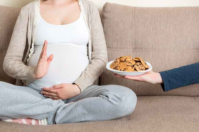 Makanan Berbahaya untuk Ibu Hamil - Alodokter