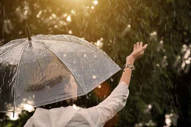 Tiga Penyakit Musim Hujan yang Mengintai Bersama Banjir - Alodokter
