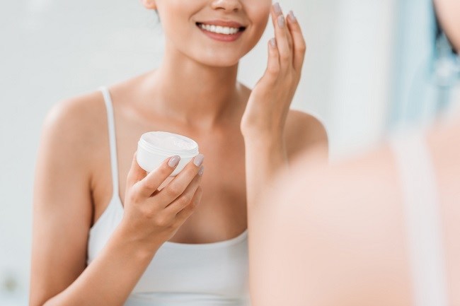 Menguak Bahan Aktif pada Produk Skin Care Korea - Alodokter