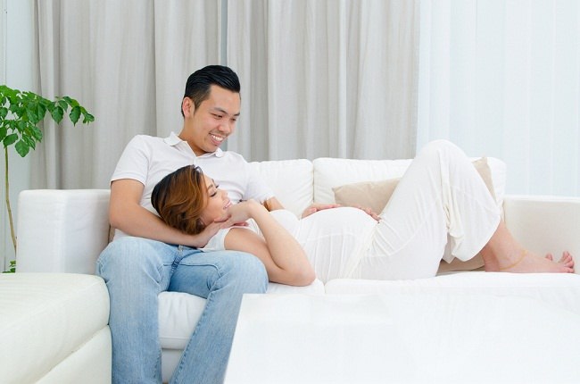 Para Suami Yuk Bantu Istrimu Atasi Bad Mood Saat Hamil Alodokter