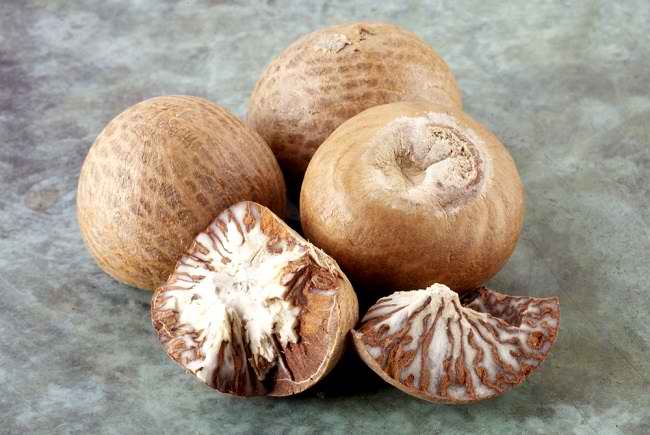 4 Manfaat Buah Pinang untuk Kesehatan yang Menakjubkan