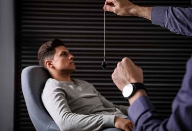 Rasuki Alam Bawah Sadar Anda dengan Hipnosis - Alodokter