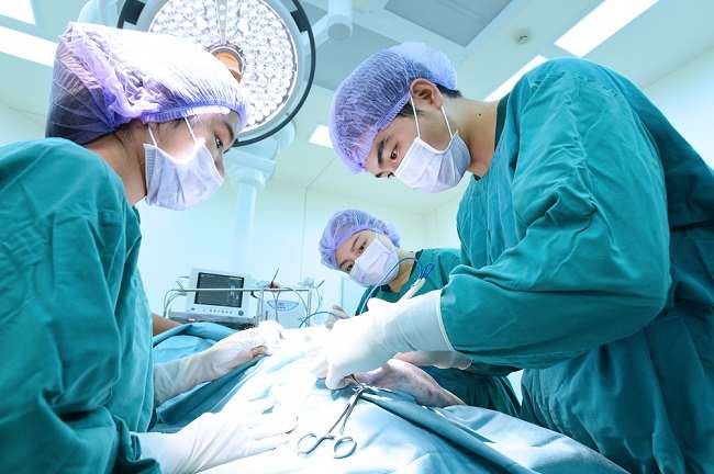 Operasi Kelamin: Tidak Hanya Rumit, Tapi Berisiko - Alodokter