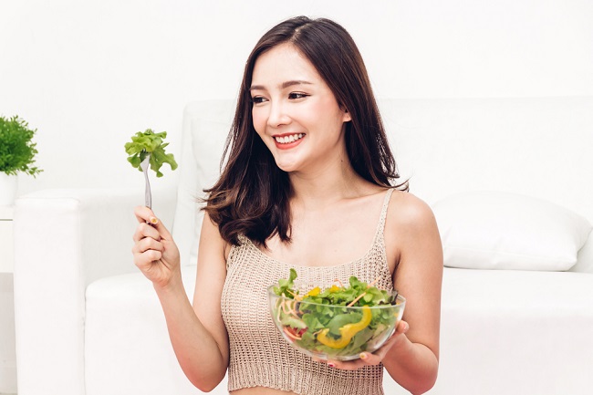 Cara Sehat Makan Salad - Alodokter