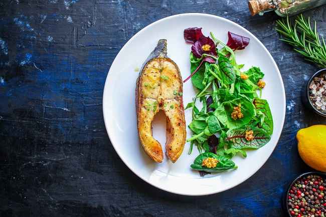 Mengenal Pola Makan Pescatarian dan Manfaatnya bagi Kesehatan - Alodokter