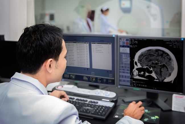 Mengenal Profesi Dokter Spesialis Radiologi - Alodokter