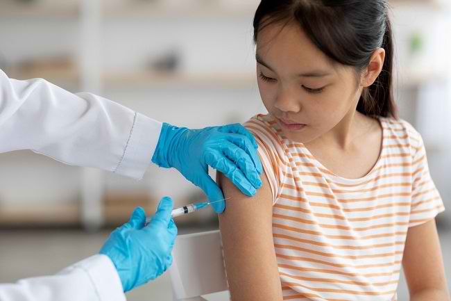 Daftar Imunisasi Wajib yang Harus Didapat Si Kecil - Alodokter