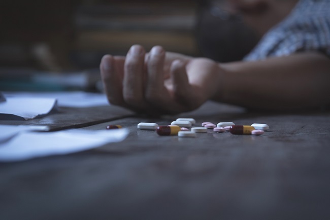 Kenali Faktor Pemicu dan Tanda-Tanda Ingin Bunuh Diri - Alodokter