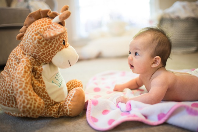 Manfaat Tummy Time pada Bayi dan Cara Melakukannya - Alodokter