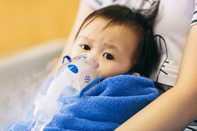 Kenali Tanda Pneumonia pada Bayi dan Penanganan yang Tepat - Alodokter