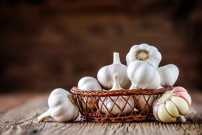 5 Manfaat Bawang Putih bagi Kesehatan - Alodokter