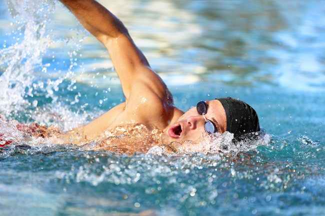 9 Health Benefits of Swimming