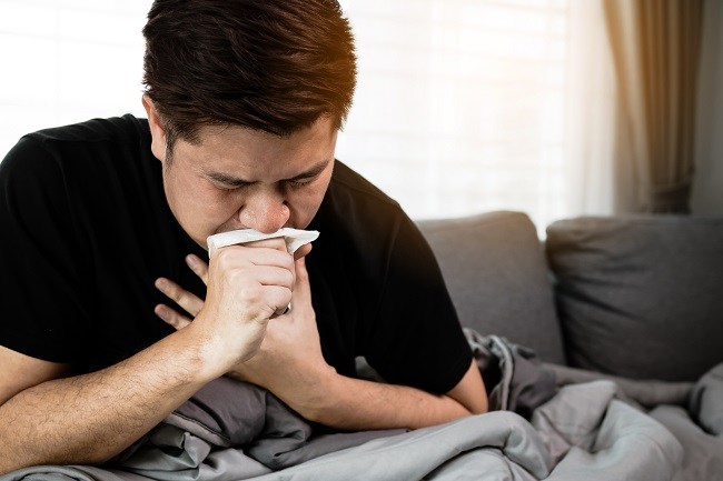 bronkitis, gejala, penyebab, cara mencegah, cara mengobati, komplikasi, alodokter