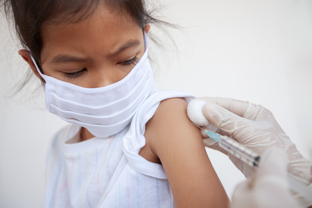 Anak-Anak Menjaga Jarak