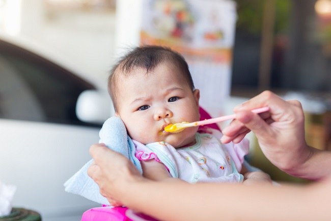 6 Penyebab Bayi Malas Makan yang Perlu Bunda Ketahui - Alodokter