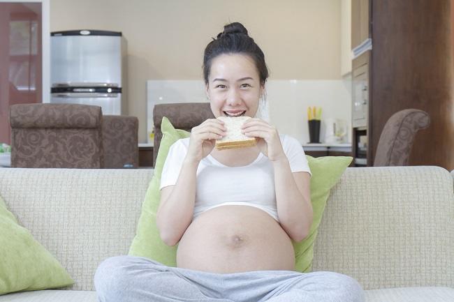 7 Tips Meningkatkan Nafsu Makan Ibu Hamil - Alodokter