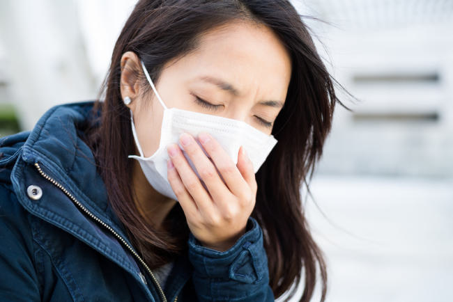 8 Obat Batuk Berdahak yang Efektif dan Aman Dikonsumsi - Alodokter